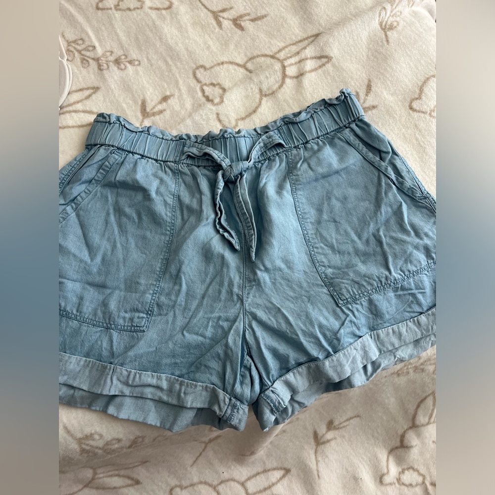 Stretchy shorts
